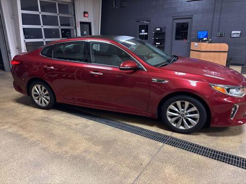 2018 Kia Optima S