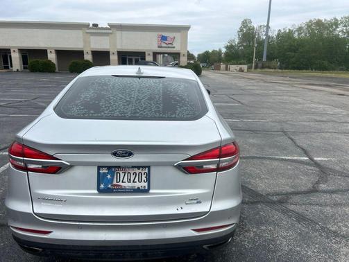 Ingot Silver 2019 Ford Fusion SE