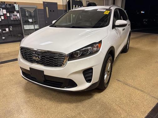 2020 Kia Sorento LX
