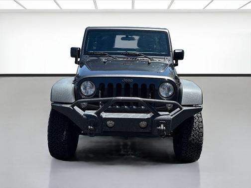 Granite Crystal Metallic Clearcoat 2016 Jeep Wrangler Unlimited Willys Wheeler