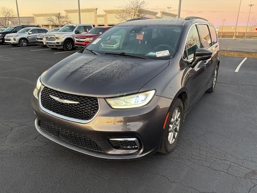 2022 Chrysler Pacifica Touring