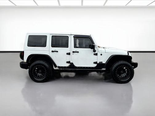 Bright White Clearcoat 2014 Jeep Wrangler Unlimited Polar Edition