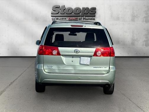 2010 Toyota Sienna