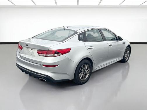 Sparkling Silver 2020 Kia Optima LX
