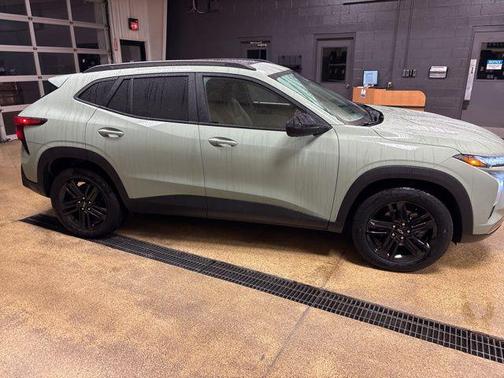 Cacti Green 2025 Chevrolet Trax FWD ACTIV