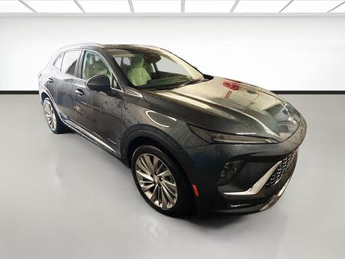 Quartz Blue Metallic 2026 Buick Envision Avenir