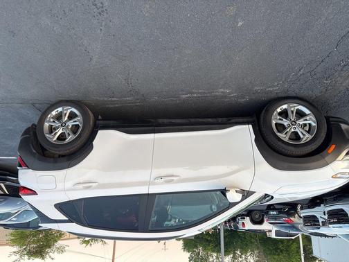 Lunar White 2023 Hyundai KONA SEL