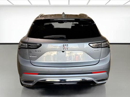 Moonstone Gray Metallic 2026 Buick Envision Avenir