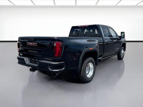 Onyx Black 2026 GMC Sierra 3500 Denali