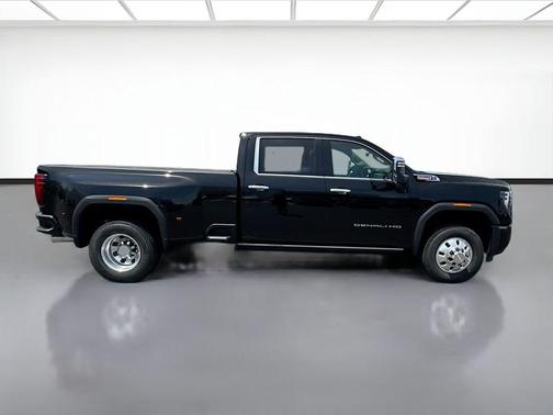 Onyx Black 2026 GMC Sierra 3500 Denali