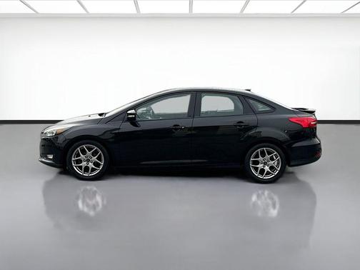 Tuxedo Black 2015 Ford Focus SE