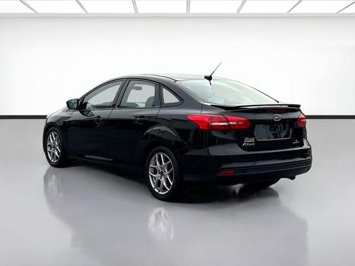 Tuxedo Black 2015 Ford Focus SE