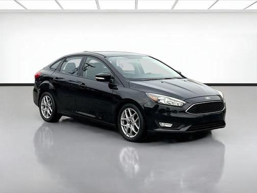 Tuxedo Black 2015 Ford Focus SE
