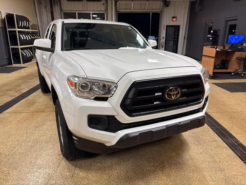 2020 Toyota Tacoma SR