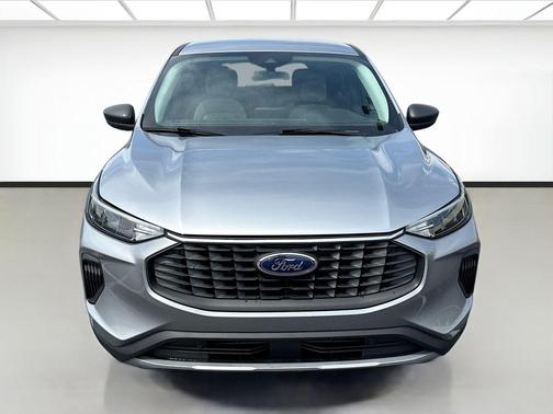 Iconic Silver Metallic 2023 Ford Escape Active