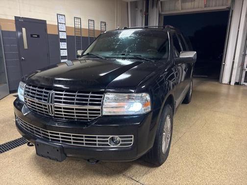 2014 Lincoln Navigator Base