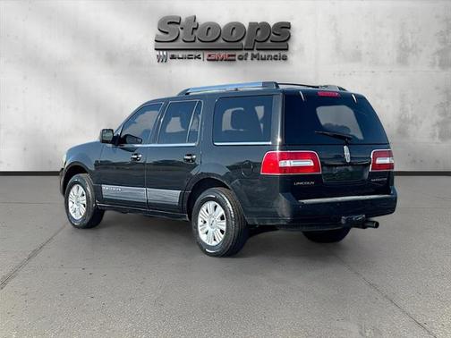 2014 Lincoln Navigator Base