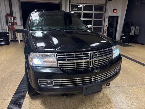2014 Lincoln Navigator Base