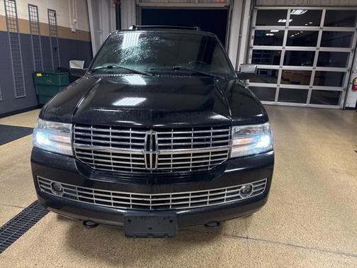 2014 Lincoln Navigator Base