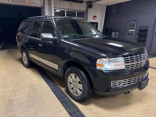 2014 Lincoln Navigator Base