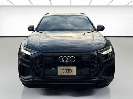 Orca Black Metallic 2019 Audi Q8 3.0T Premium