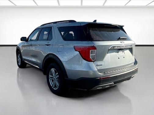 Silver Metallic 2024 Ford Explorer XLT