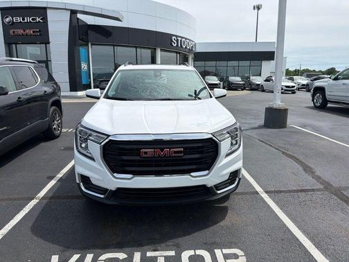 Summit White 2023 GMC Terrain SLE