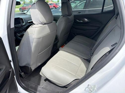 Summit White 2023 GMC Terrain SLE
