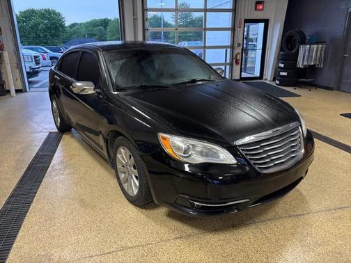 2013 Chrysler 200 Limited