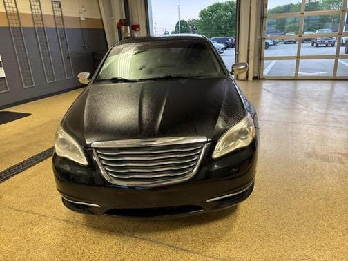 2013 Chrysler 200 Limited