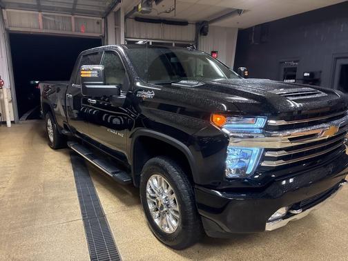 2022 Chevrolet Silverado 2500 High Country