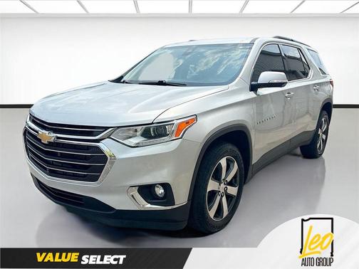 Silver Ice Metallic 2020 Chevrolet Traverse LT Leather