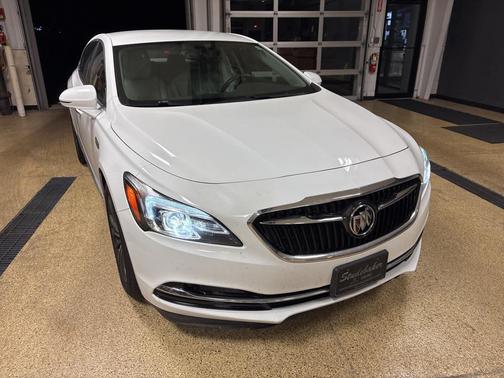 2017 Buick LaCrosse Essence