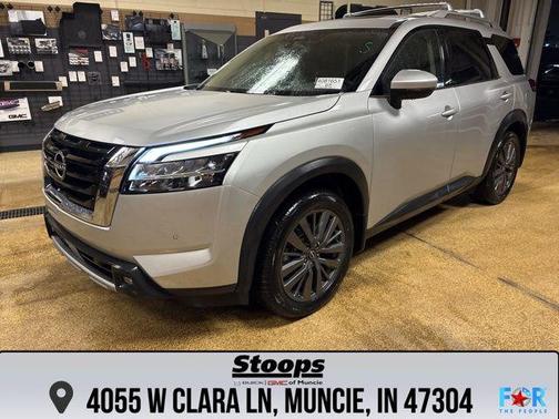 2022 Nissan Pathfinder SL 4WD