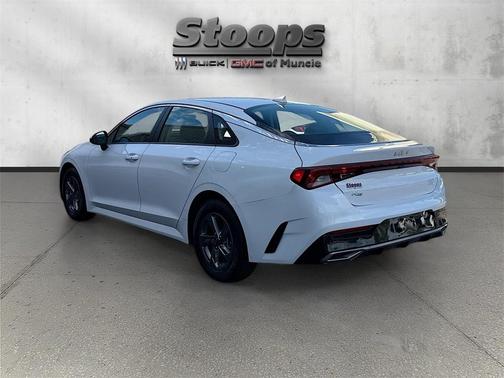 2022 Kia K5 LXS
