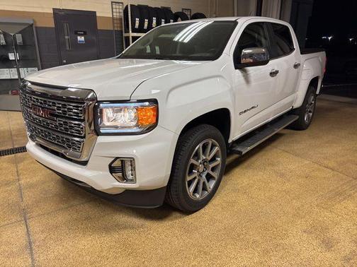 Summit White 2022 GMC Canyon Denali