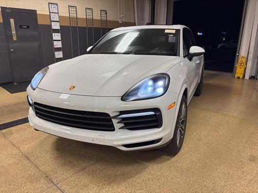 2022 Porsche Cayenne Platinum Edition