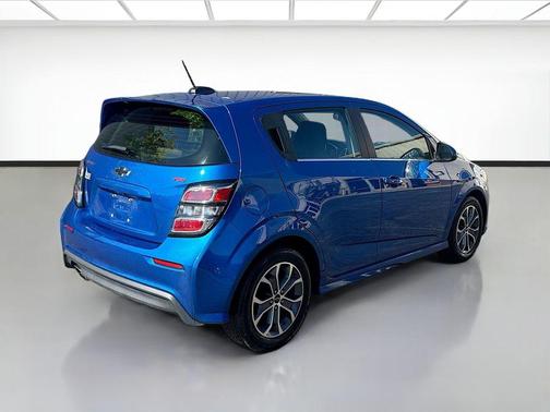 Kinetic Blue Metallic 2020 Chevrolet Sonic FWD Hatchback LT 5-Door