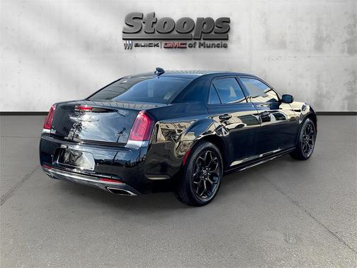 2023 Chrysler 300 Touring