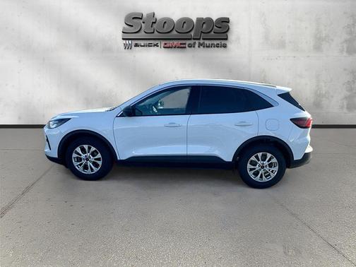 Oxford White 2023 Ford Escape Active