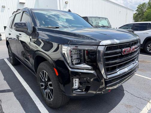 Onyx Black 2023 GMC Yukon 4WD AT4