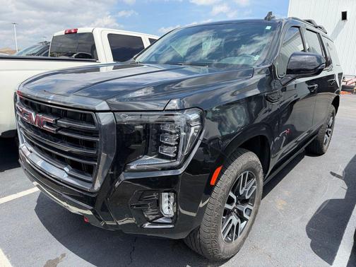 Onyx Black 2023 GMC Yukon 4WD AT4