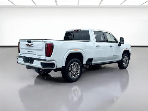 Glacier White Tricoat 2026 GMC Sierra 2500 Denali