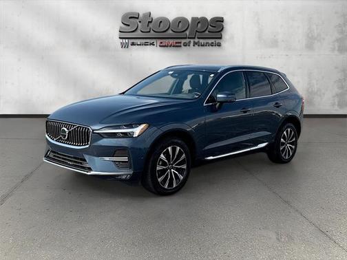 2023 Volvo XC60 B5 Plus Bright Theme