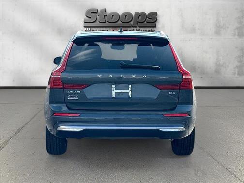 2023 Volvo XC60 B5 Plus Bright Theme