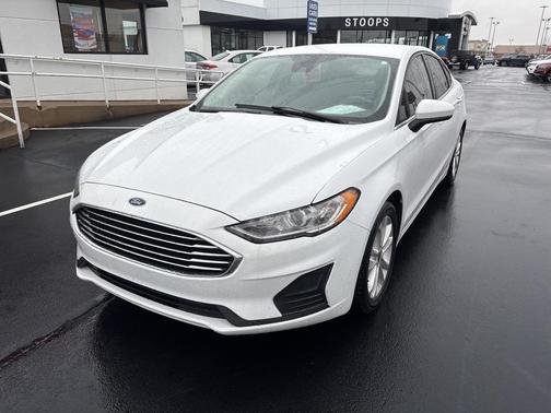 2020 Ford Fusion SE