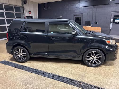 2014 Scion xB Release Series 10.0