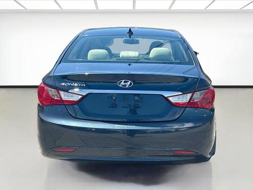 Pacific Blue Pearl Mica 2013 Hyundai SONATA GLS