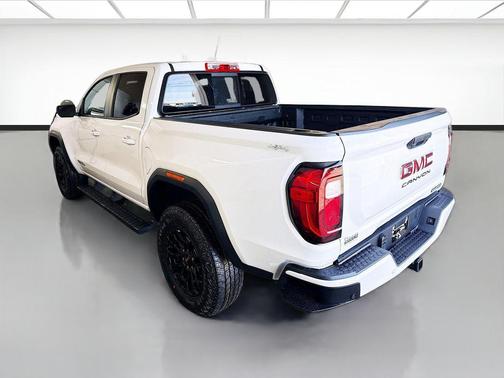 Summit White 2026 GMC Canyon Elevation