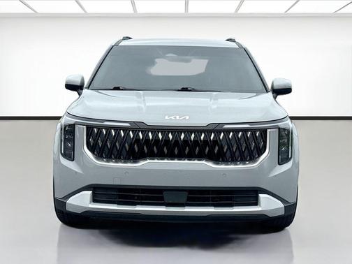 Ceramic Silver 2025 Kia Carnival EX